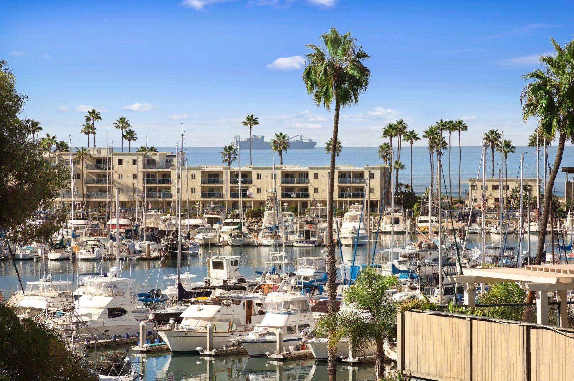 Days Inn By Wyndham Oceanside Exterior foto